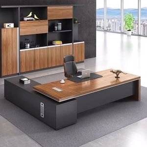 Modern office table in Dubai