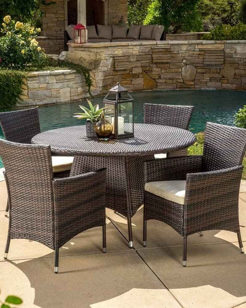 Outdoor patio dining set Dubai